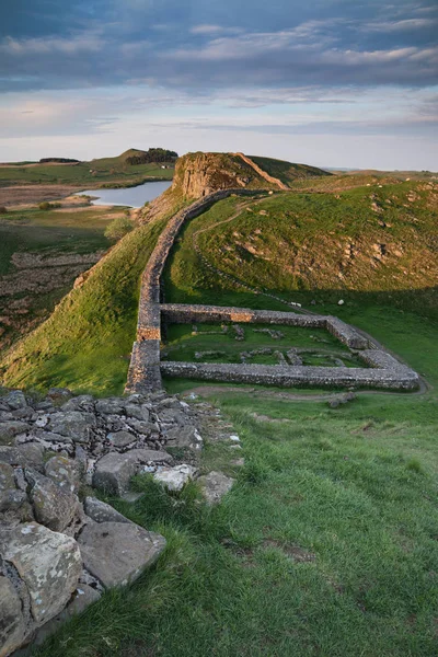 Stunning Landscape Image Hadrian Wall Northumberland Sunset Fantastic Late Spring — Stock Photo, Image