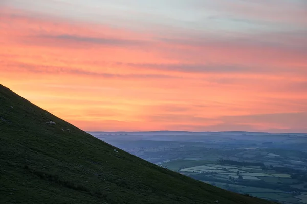 Atemberaubende Sommerlandschaft Des Brekon Beacons Nationalparks — Stockfoto