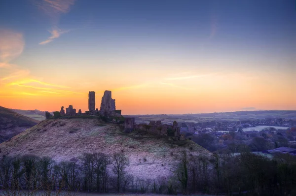 Stunning Winter Sunrise Landscape Frosty Medieval Castle Hill Countryside — Stock Photo, Image