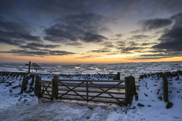 Winter Sky Snow Covered Winter Landscape Peak District Sunset — Stock Photo, Image