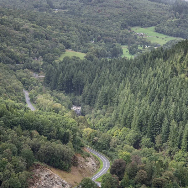 Uçurumun Yürüyüş Sırasında Eylül Ayında Yağmurlu Öğleden Sonra Barmouth Coed — Stok fotoğraf