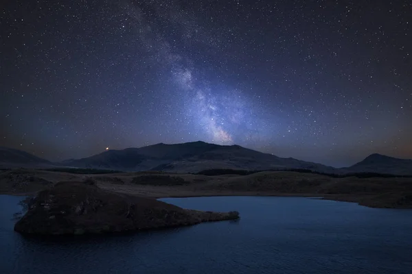 Superbe Image Composite Vibrante Voie Lactée Sur Paysage Lac Llyn — Photo