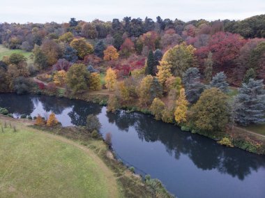 Renkli canlı sonbahar sonbahar İngilizce kırsal manzara çarpıcı güzel hava dron manzara resim