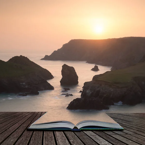 Vackra Färgglada Sunset Landskapet Bilden Kynance Cove Södra Cornwall Sydkusten — Stockfoto