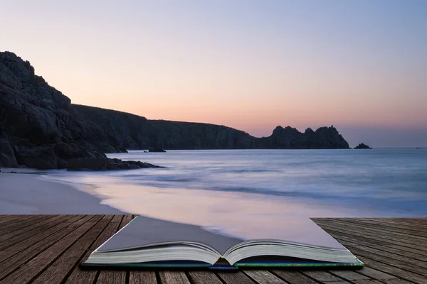 Bella Immagine Del Paesaggio Colorato Alba Della Spiaggia Porthcurno Sulla — Foto Stock