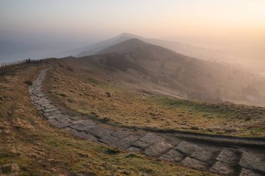 Çarpıcı kış gündoğumu manzara görüntü büyük Ridge TH
