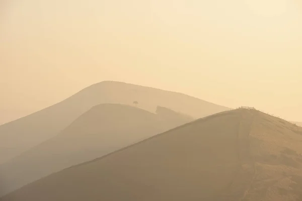 Impressionante Inverno nascer do sol imagem da paisagem de The Great Ridge em th — Fotografia de Stock