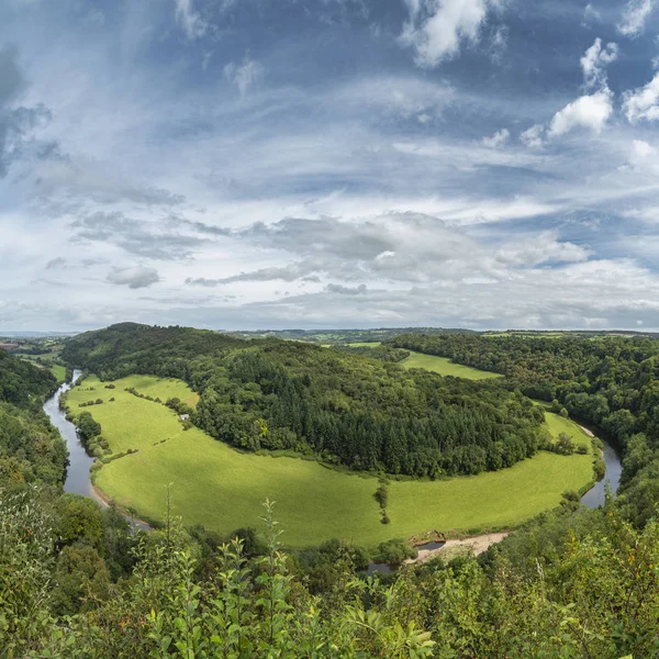 Impresionante paisaje de verano de Symonds Yat sobre el río Wy —  Fotos de Stock