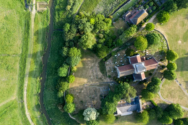 Wspaniały Krajobraz Drona Nad Bujną Zielenią Lato Angielski Wsi Późnym — Zdjęcie stockowe