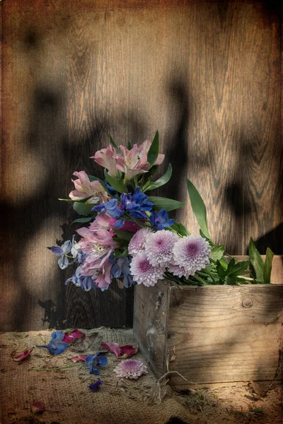 Schöne Vintage Look Auf Romantische Blumen Und Garten Paraphenalia Stillleben — Stockfoto