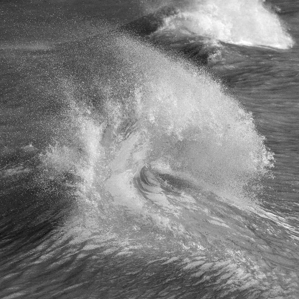 Superbe Image Vagues Individuelles Brisant Arrêtant Lors Une Violente Tempête — Photo