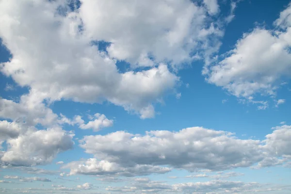 Piękne Lato Niebo Cumulus Chmury Formacje Wykorzystania Jako Tło — Zdjęcie stockowe