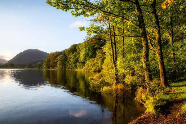 Lovely Sunrise Landscape Image Looking Loweswater Wonderful Light Grasmoor Mellbreak — Stock Photo, Image