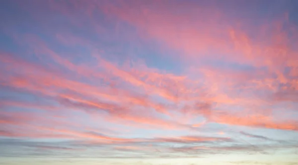 Fantastisk Färgglada Pulserande Höst Nedgång Soluppgång Himmel För Bakgrund — Stockfoto