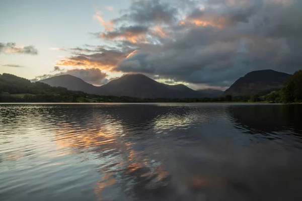 Stunning Sunrise Landscape Image Looking Loweswater Lake District Low Fell — Stock Photo, Image