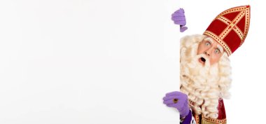 Sinterklaas boş karton tutuyor