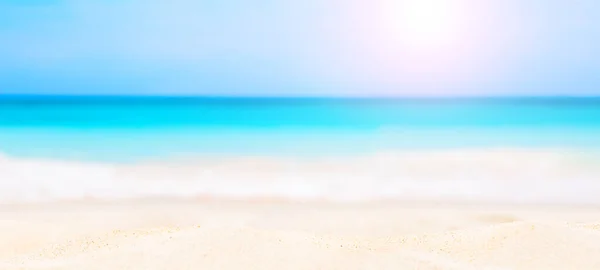 Panorama Letniej Plaży Zamazane Błękitne Niebo Krajobraz Tropikalnego Lata Letnia — Zdjęcie stockowe