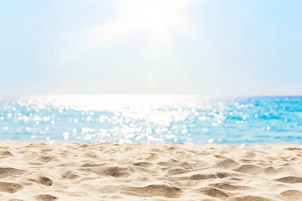 青い空と海に墨色の光 熱帯夏の風景です 夏休みのコンセプト — ストック写真