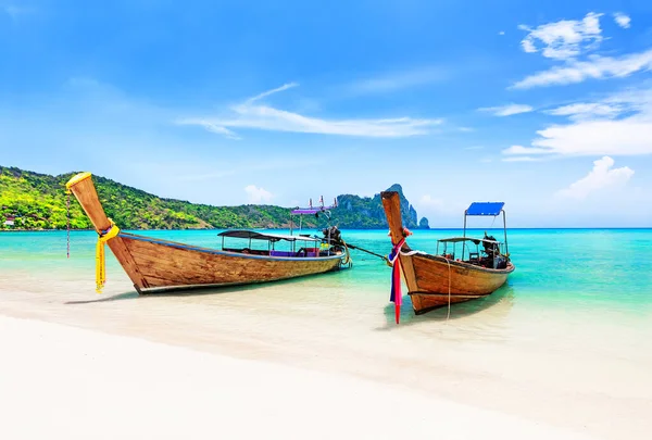 Thai Traditional Wooden Longtail Boats Beautiful Sand Beach Koh Phi — Stock Photo, Image