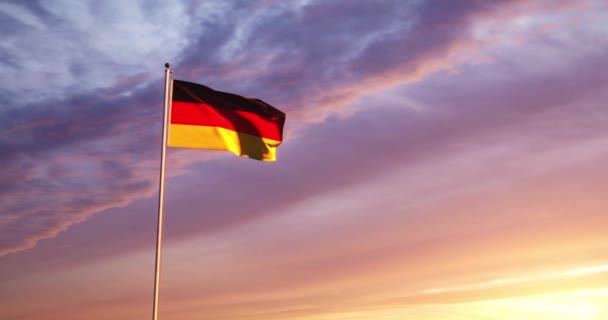 Duitse Vlaggenmast Vlaggenzwaai Vertegenwoordigt Bondsrepubliek Duitsland Vlaggenmast Banner Shows Verenigde — Stockvideo