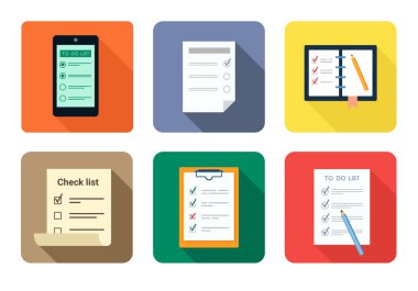 Yapılacaklar listesi ayarlandı. Elektronik formda notlar ve hatırlatıcılar içeren anket belgesi ve seçilen cevaplarda önemli kalem işaretleri olan kağıt. Vektör rapor biçimi