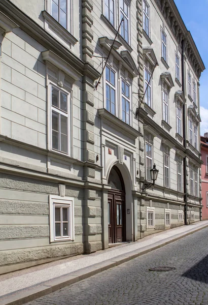 Узкие Старые Улицы Красивые Здания Старом Городе Праге Чешская Республика — стоковое фото
