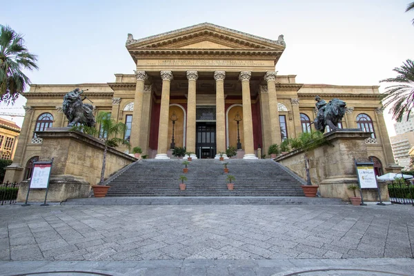 Massimo tiyatro Palermo, Sicilya Adası, İtalya