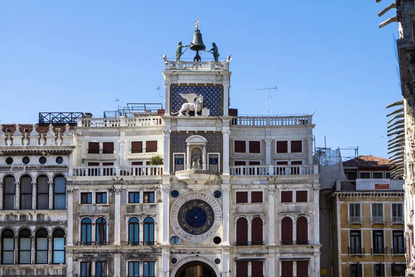 Torre dell Orologio (Saat Kulesi), San Marco Meydanı Venedik, İtalya