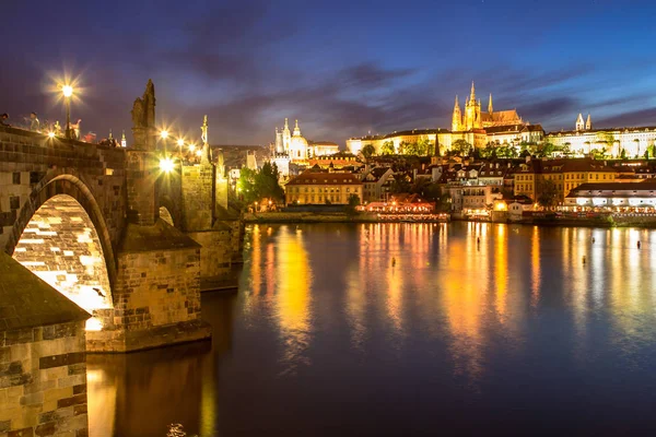 Blick Auf Die Burg Und Den Veitsdom Prag Bei Nacht — Stockfoto