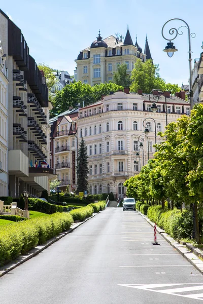 Piękne Budynki Tradycyjnych Miasta Karlowe Wary Republika Czeska — Zdjęcie stockowe