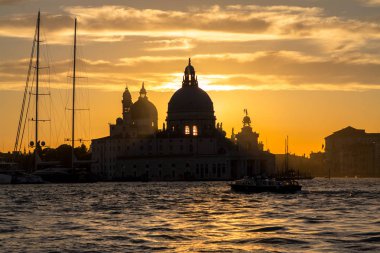 Güzel gün batımı arkasında Kilisesi, Madonna Della Salute, Dorsoduro, Venedik