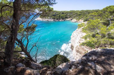 Cala Mitjana Balear adaya Menorca, İspanya