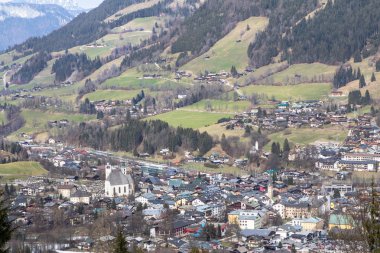 Küçük köyde: Alpler, Avusturya