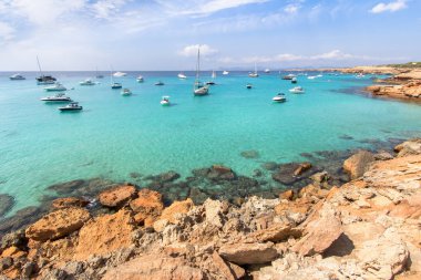 Turkuaz su Cala Saona Beach Formentera Adası, İspanya