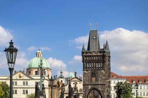 Pohled Dóm Svatého Františka Assisi Church Karlův Most Praha Česká — Stock fotografie