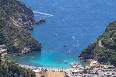 Palaiokastritsa panoramik manzaralı Korfu Adası