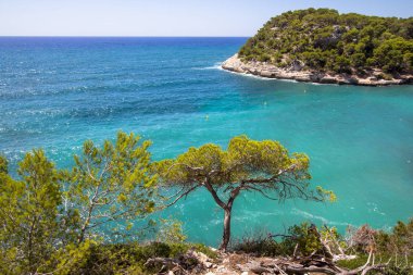 Cala Mitjana Balear adaya Menorca, İspanya