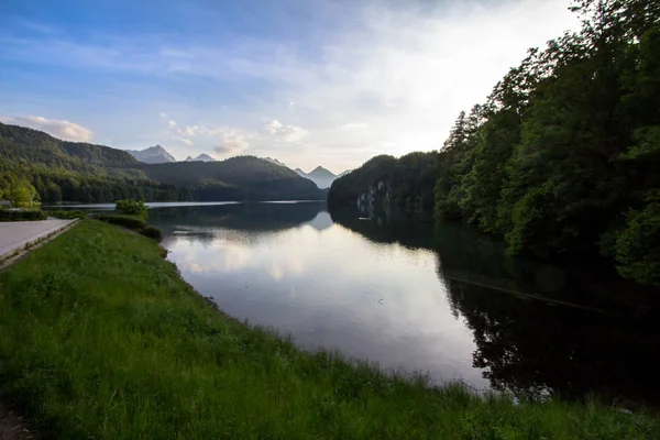 Vista Para Montanha Mais Alta Alemanha Para Eibsee Nos Alpes — Fotografia de Stock