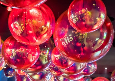 Mercan hava balonları 