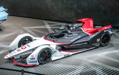 Frankfurt, Almanya - Eylül 2019 Uluslararası Otomobil Fuarı: Porsche 99x electric - Formula-E
