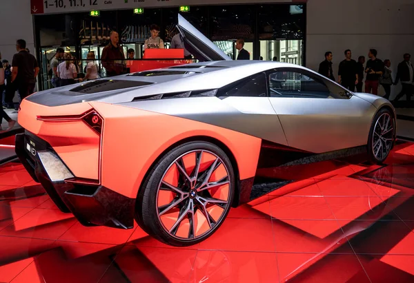 Frankfurt, Almanya Eylül 2019, Uluslararası Motor Show: Bmw M Next Vision konsept elektrikli coupe araba — Stok fotoğraf