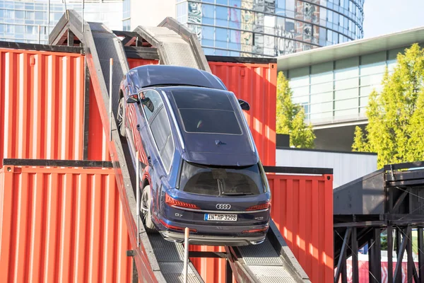 FRANKFURT, GERMANY - SEPTEMBER, 2019: Audi Q7 at Frankfurt IAA International Motor Show Stock Picture