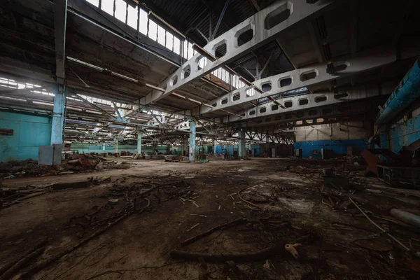 Wnętrze budynku w fabryce Jupiter, Czarnobyl wykluczenie strefa 2019 — Zdjęcie stockowe