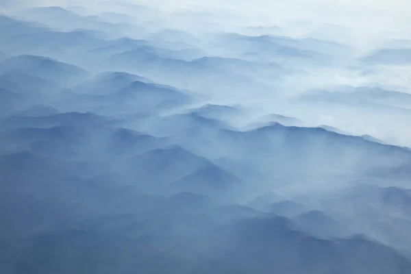 Montagne Carpazie dall'alto in inverno — Foto Stock