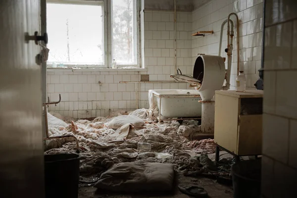 Old laundry room of abandoned hospital — Stock Photo, Image