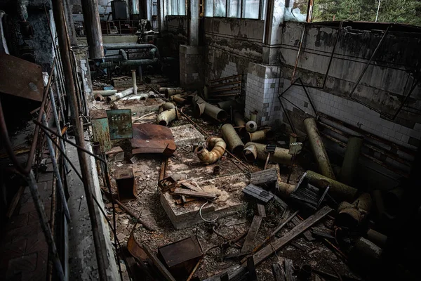 Stanza abbandonata in fabbrica a Chernobyl — Foto Stock