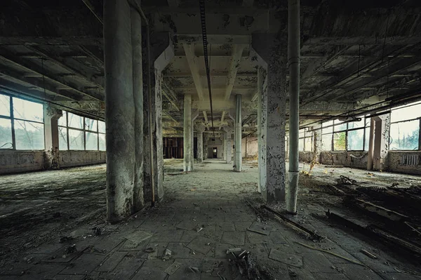 Damaged Roof in Jupiter Factory, Chernobyl Exclusion Zone 2019 — Stock Photo, Image