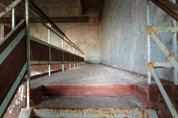 Old Abandoned staircase — Stock Photo, Image