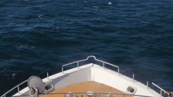 Yacht Rotta Verso Orizzonte Sul Mare — Video Stock