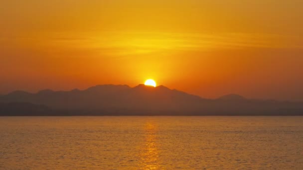 Hermoso Atardecer Sobre Horizonte — Vídeos de Stock